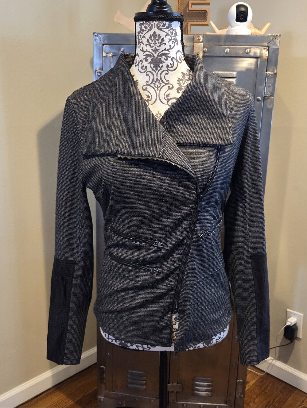 North Face Women's Perfect Core Moto Blazer Jacket sz SM